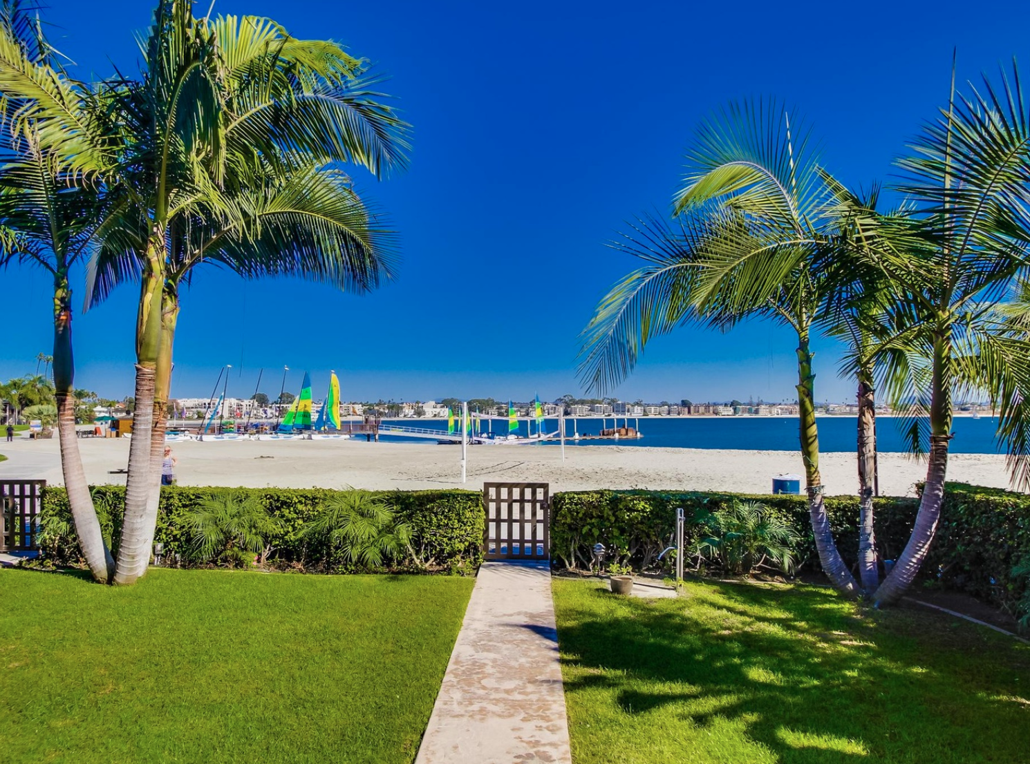 B5170 Villa on the Bay - 4 Bedroom - Image 2